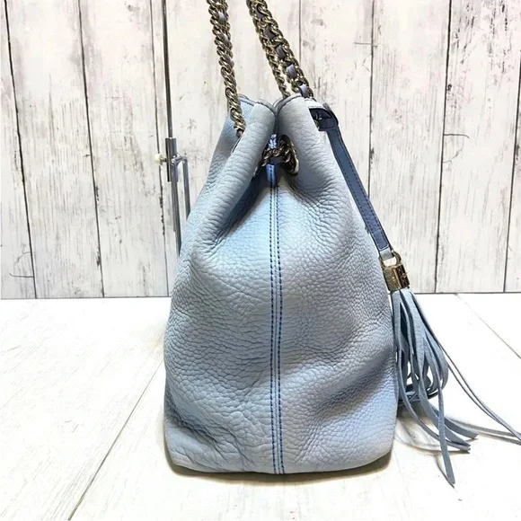 Gucci Sky Blue Leather Shoulder Bag with Gold Chain - Picture 5 of 14